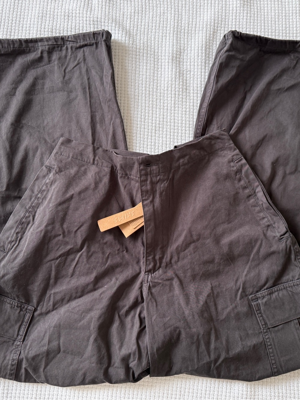 NWT SKIMS XS Outdoor Woven Cargo Pants